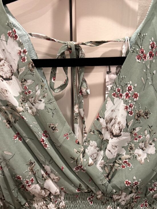 Prettywear Sage Green Floral Dress - Picture 2 of 12